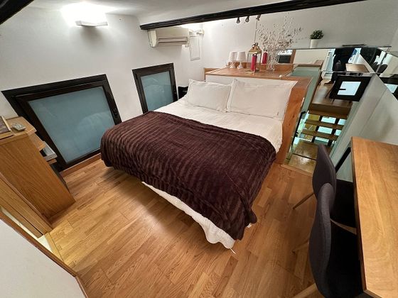 Foto 2 de Dúplex en lloguer a Castellana de 1 habitació amb mobles i aire acondicionat