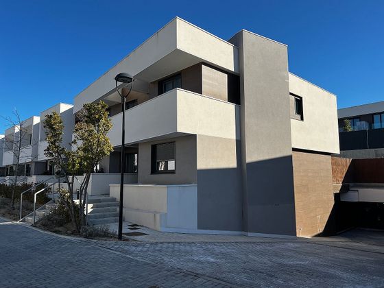 Foto 2 de Casa en venda a calle Av Armada Española de 5 habitacions amb terrassa i piscina