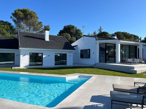Foto 1 de Xalet en venda a Bonanza de 5 habitacions amb terrassa i piscina