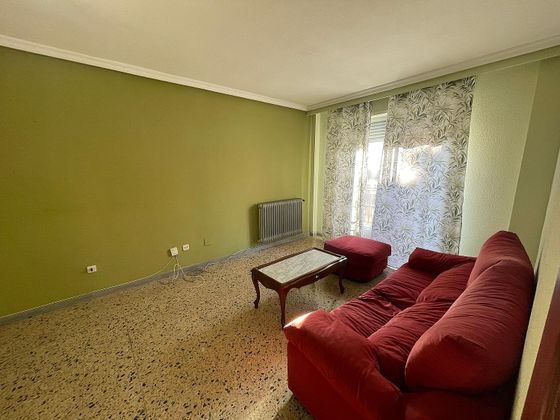 Foto 2 de Pis en lloguer a Pizarrales de 3 habitacions amb terrassa i mobles