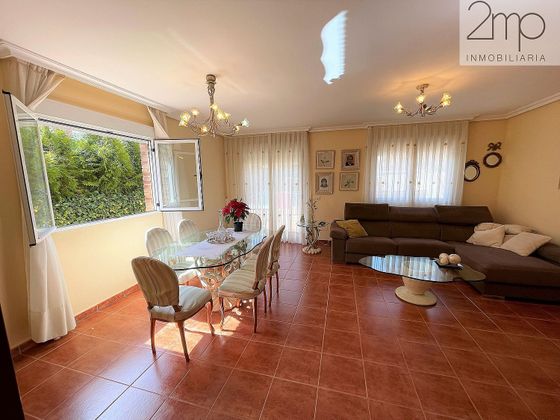 Foto 1 de Casa en venda a Manzanares el Real de 5 habitacions amb terrassa i piscina