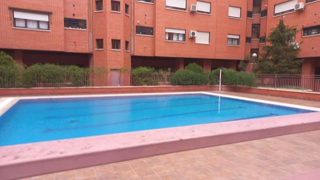 Foto 1 de Pis en venda a Tres Olivos - Valverde de 2 habitacions amb piscina i aire acondicionat