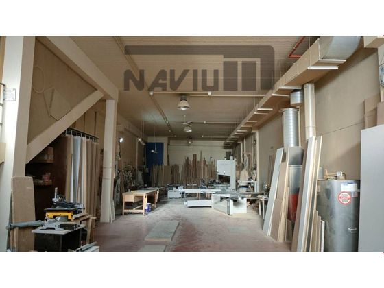 Foto 2 de Nave en venta en Norte de 374 m²