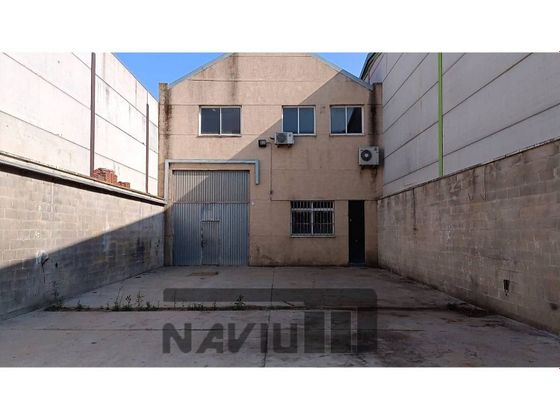 Foto 1 de Nave en venta en Velilla de San Antonio de 310 m²