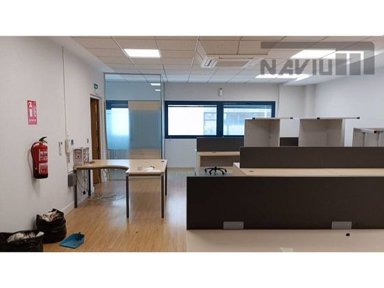 Foto 2 de Nau en venda a Norte de 590 m²