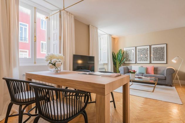 Foto 1 de Dúplex en alquiler en calle Blanca de Navarra de 3 habitaciones con muebles y aire acondicionado