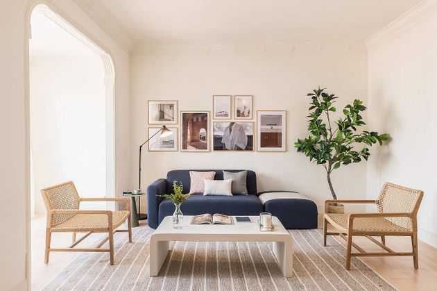 Foto 1 de Pis en lloguer a calle De París de 3 habitacions amb mobles i balcó