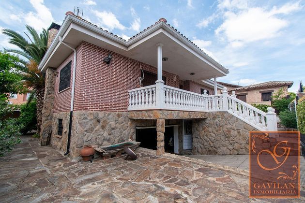 Foto 1 de Casa en venta en Daganzo de Arriba de 6 habitaciones con terraza y jardín