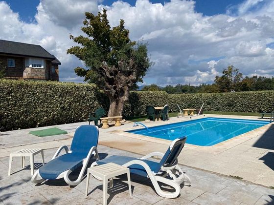 Foto 2 de Venta de chalet en Colmenarejo de 4 habitaciones con terraza y piscina