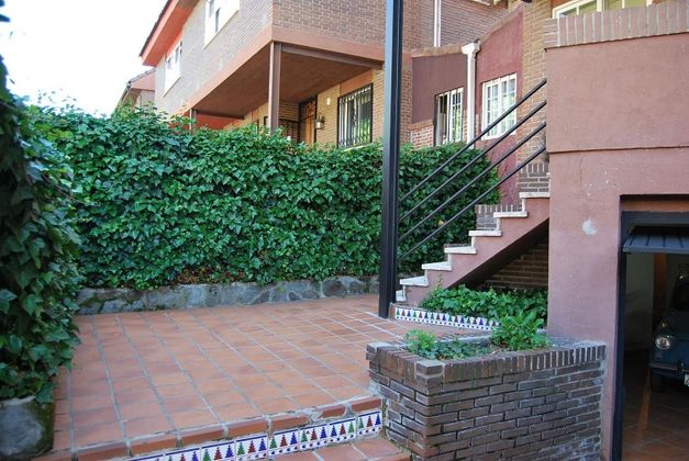 Foto 2 de Casa adossada en venda a Parque de la Coruña - Las Suertes de 4 habitacions amb terrassa i garatge