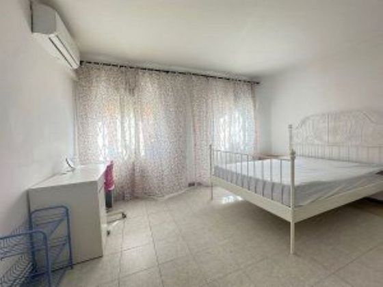 Foto 2 de Piso en venta en Comillas de 3 habitaciones con aire acondicionado y calefacción