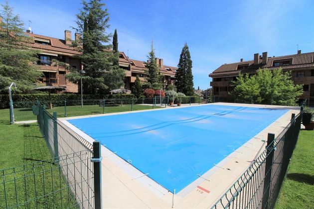 Foto 1 de Pis en venda a Zona Norte de 2 habitacions amb terrassa i piscina
