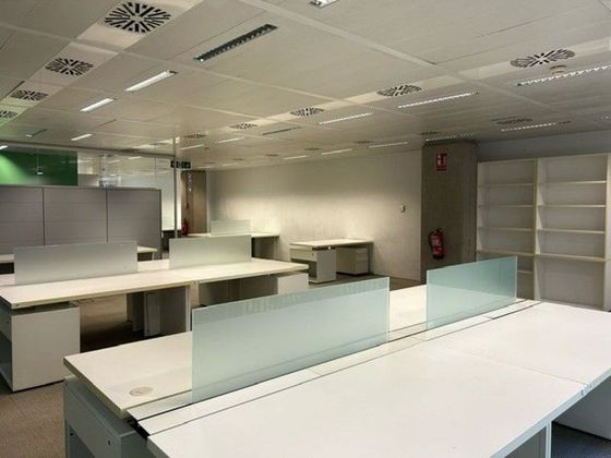 Foto 2 de Oficina en alquiler en Castellana con garaje y aire acondicionado