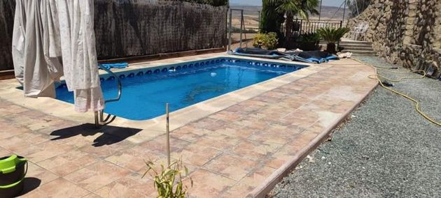 Foto 1 de Xalet en venda a Uceda de 5 habitacions amb terrassa i piscina