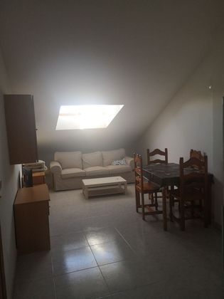 Foto 2 de Piso en alquiler en Villanueva de la Cañada de 1 habitación con garaje y muebles