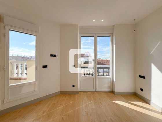 Foto 2 de Ático en venta en Trafalgar de 2 habitaciones con terraza y balcón