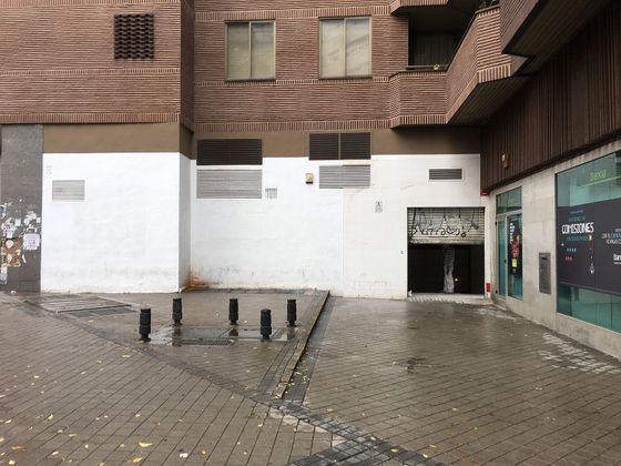 Foto 2 de Alquiler de local en calle Julián Romea Madrid de 420 m²