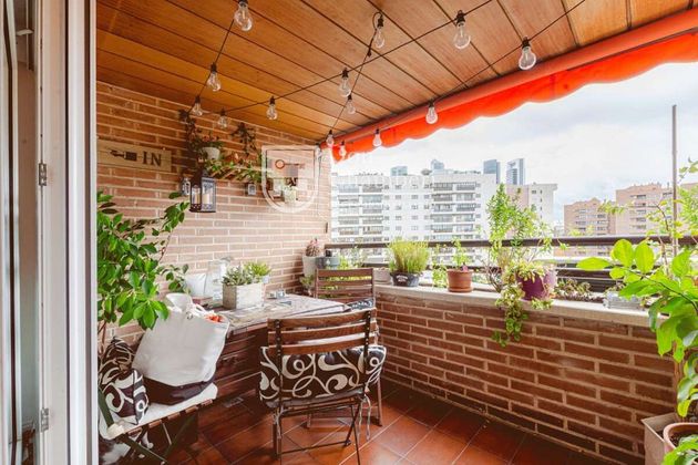 Foto 2 de Piso en venta en La Paz de 4 habitaciones con terraza y piscina