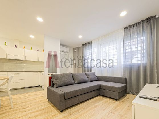 Foto 2 de Piso en alquiler en Guindalera de 2 habitaciones con muebles y aire acondicionado