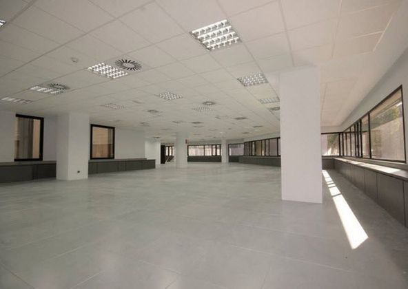 Foto 1 de Oficina en lloguer a Concepción de 822 m²