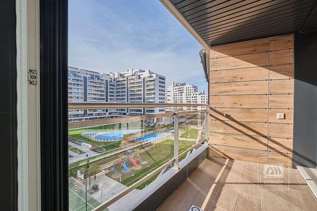 Foto 1 de Pis en venda a Valdebebas - Valdefuentes de 3 habitacions amb terrassa i piscina