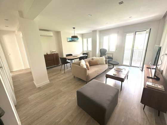 Foto 1 de Piso en alquiler en Cuatro Caminos de 2 habitaciones con terraza y muebles