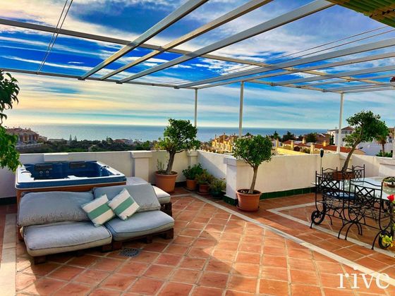 Foto 1 de Piso en venta en Añoreta Golf - Paraíso del Sol de 4 habitaciones con terraza y piscina