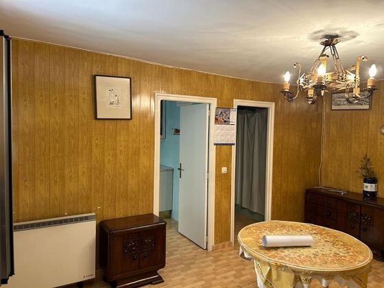 Foto 2 de Casa adossada en venda a calle Huertas de 4 habitacions amb calefacció