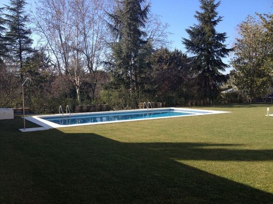 Foto 2 de Alquiler de chalet en Aravaca de 7 habitaciones con terraza y piscina