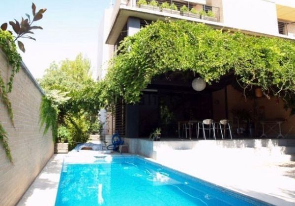 Foto 1 de Alquiler de casa en Aravaca de 5 habitaciones con terraza y piscina