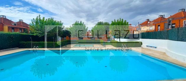 Foto 1 de Casa en venda a Sector 3 de 7 habitacions amb terrassa i piscina