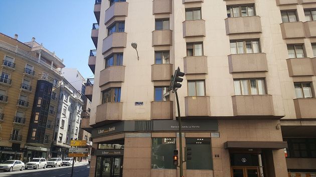 Foto 1 de Oficina en venda a avenida De Castillala Mancha de 141 m²