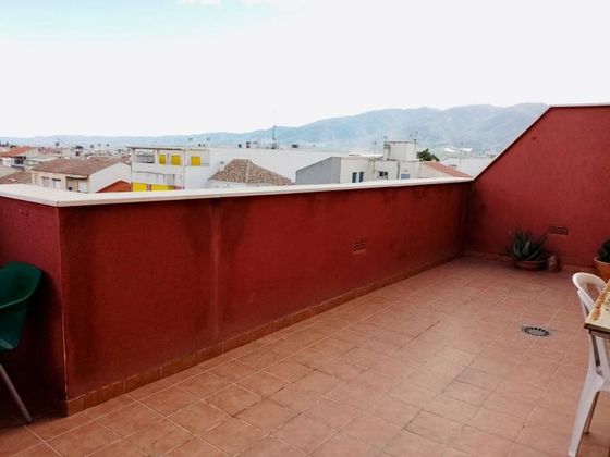 Foto 1 de Àtic en lloguer a calle Infanta Cristina de 2 habitacions amb terrassa i garatge