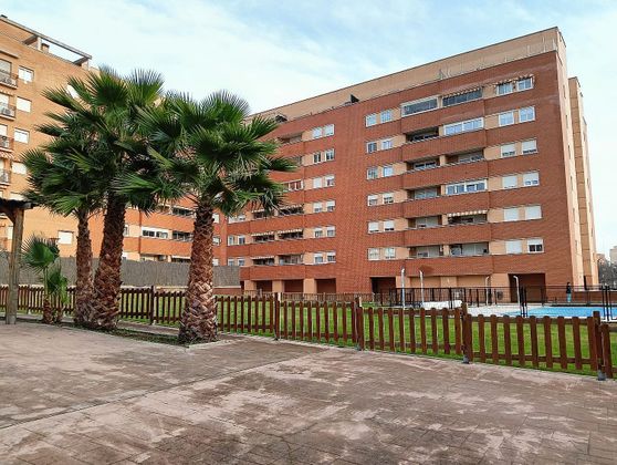 Foto 2 de Pis en venda a Centro - Móstoles de 3 habitacions amb terrassa i piscina