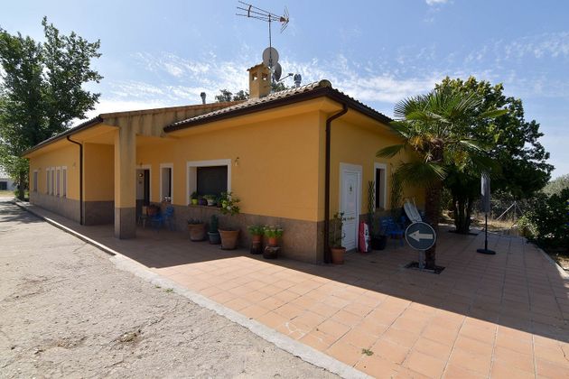 Foto 1 de Casa rural en venda a calle Navalcarnero de 4 habitacions amb terrassa i piscina