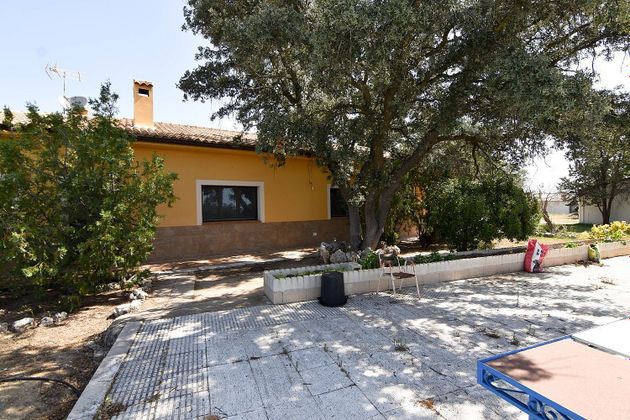 Foto 2 de Casa rural en venda a calle Navalcarnero de 4 habitacions amb terrassa i piscina