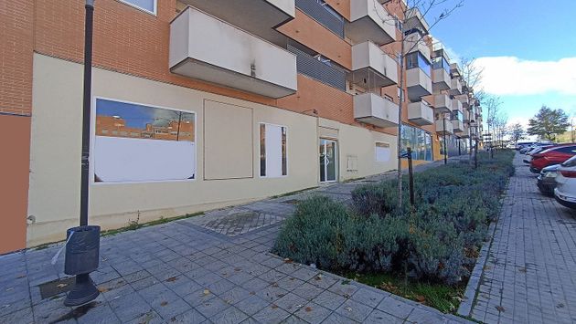 Foto 1 de Alquiler de local en calle Marbella de 142 m²