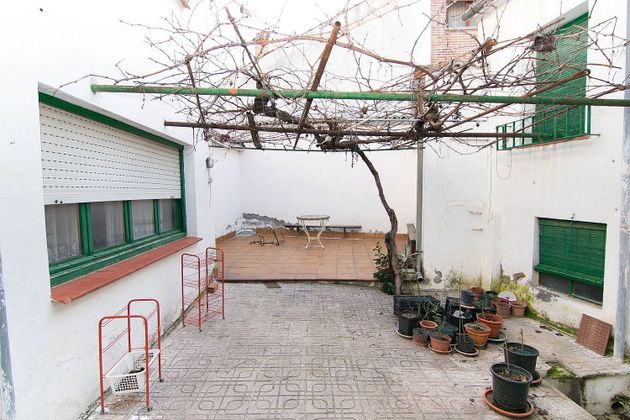 Foto 1 de Casa adossada en venda a Zona Casco Antiguo de 7 habitacions amb garatge i jardí