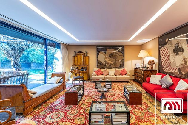 Foto 1 de Xalet en venda a Monteclaro de 7 habitacions amb terrassa i piscina