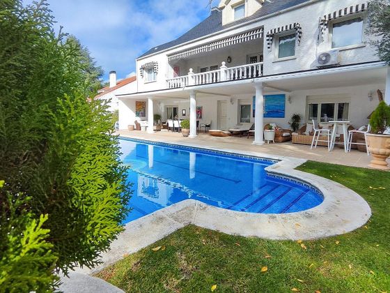 Foto 1 de Xalet en venda a Bonanza de 5 habitacions amb terrassa i piscina