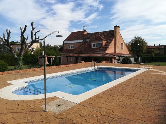 Foto 2 de Xalet en venda a Ciudalcampo de 4 habitacions amb terrassa i piscina