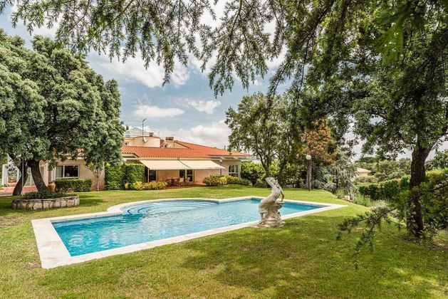 Foto 1 de Casa en venda a Ciudalcampo de 7 habitacions amb terrassa i piscina