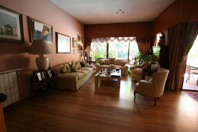 Foto 2 de Casa adosada en venta en Nueva España de 6 habitaciones con terraza y piscina