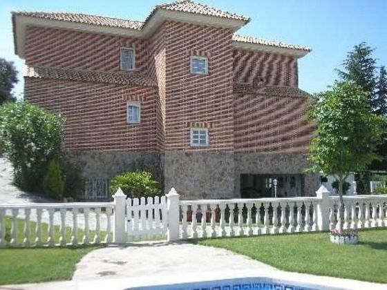 Foto 2 de Xalet en venda a Cerro de Alarcón - Puente La Sierra - Mirador del Romero de 5 habitacions amb piscina i calefacció