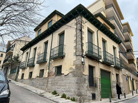 Foto 2 de Xalet en venda a Centro - Casco Histórico de 7 habitacions amb terrassa i jardí