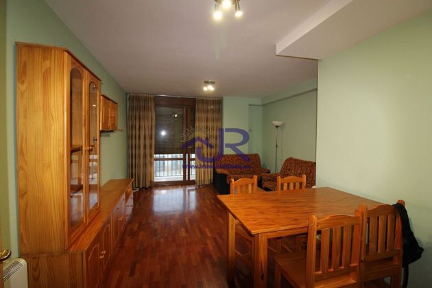 Foto 1 de Piso en venta en Casco Urbano de 2 habitaciones con terraza y piscina