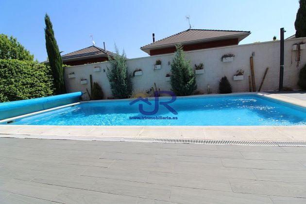 Foto 1 de Xalet en venda a Miramadrid de 5 habitacions amb terrassa i piscina