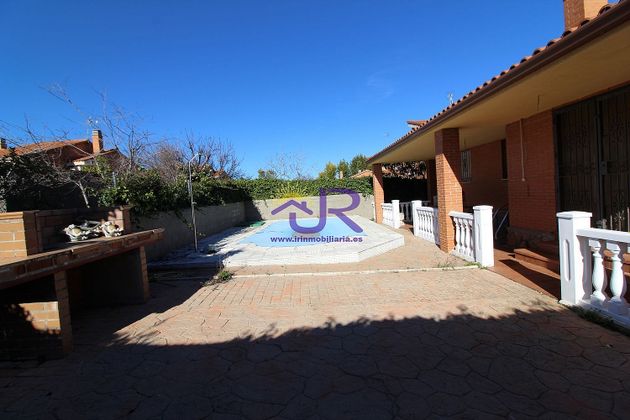 Foto 1 de Xalet en venda a Loranca de Tajuña de 4 habitacions amb terrassa i piscina