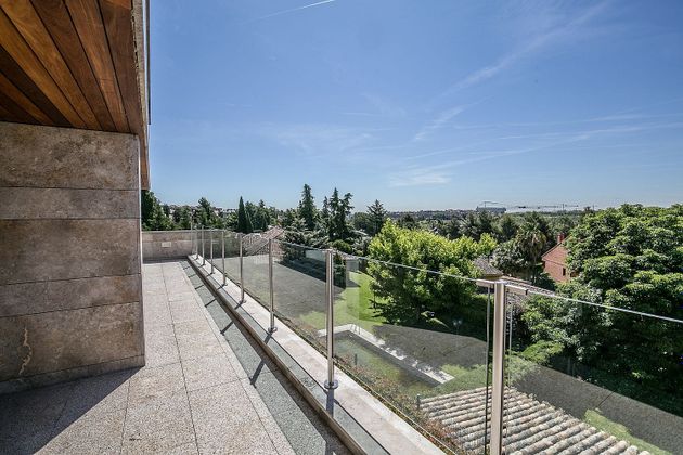 Foto 2 de Venta de chalet en Piovera - Conde Orgaz de 8 habitaciones con terraza y piscina
