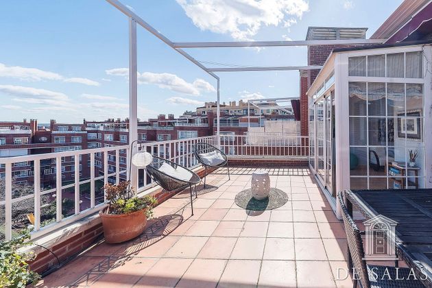Foto 2 de Àtic en venda a Piovera - Conde Orgaz de 3 habitacions amb terrassa i piscina